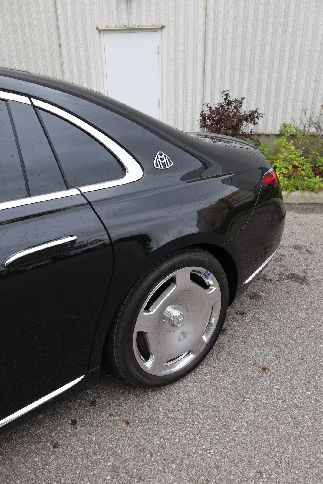 Armored Mercedes-Maybach S-Class — photo 3