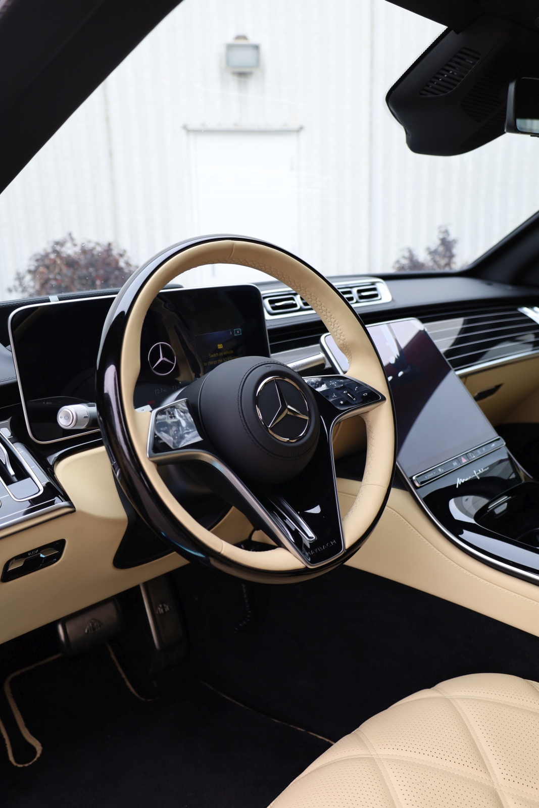 Armored Mercedes-Maybach S-Class — photo 7