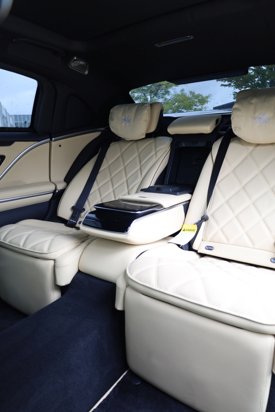 Armored Mercedes-Maybach S-Class — photo 9