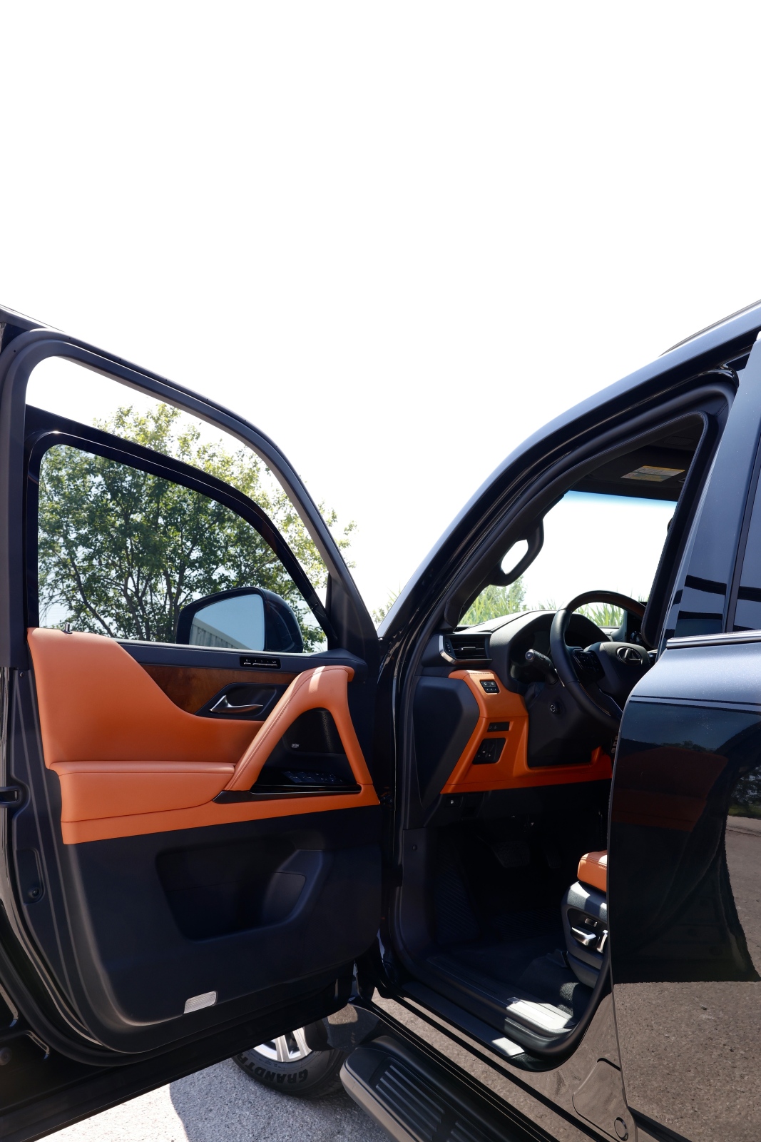 Armored Lexus LX 600 — photo 9