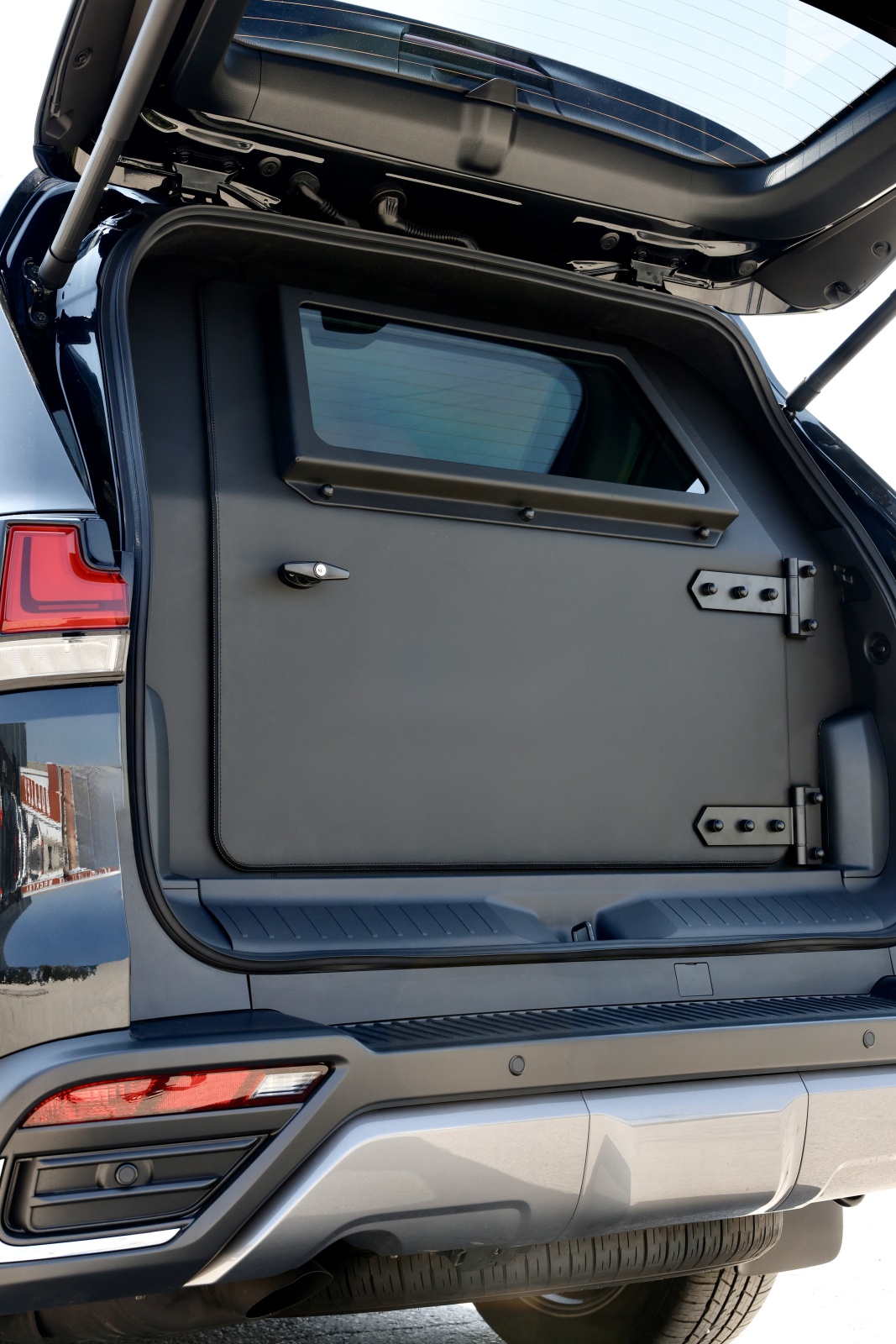 Armored Lexus LX 600 — photo 17