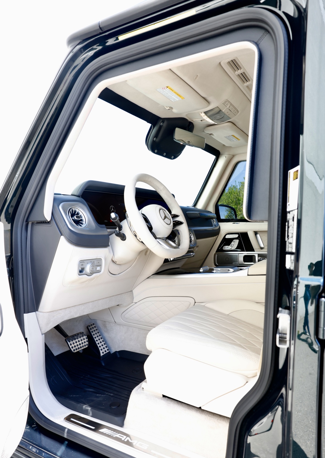 Armored Mercedes G-Wagon — photo 3