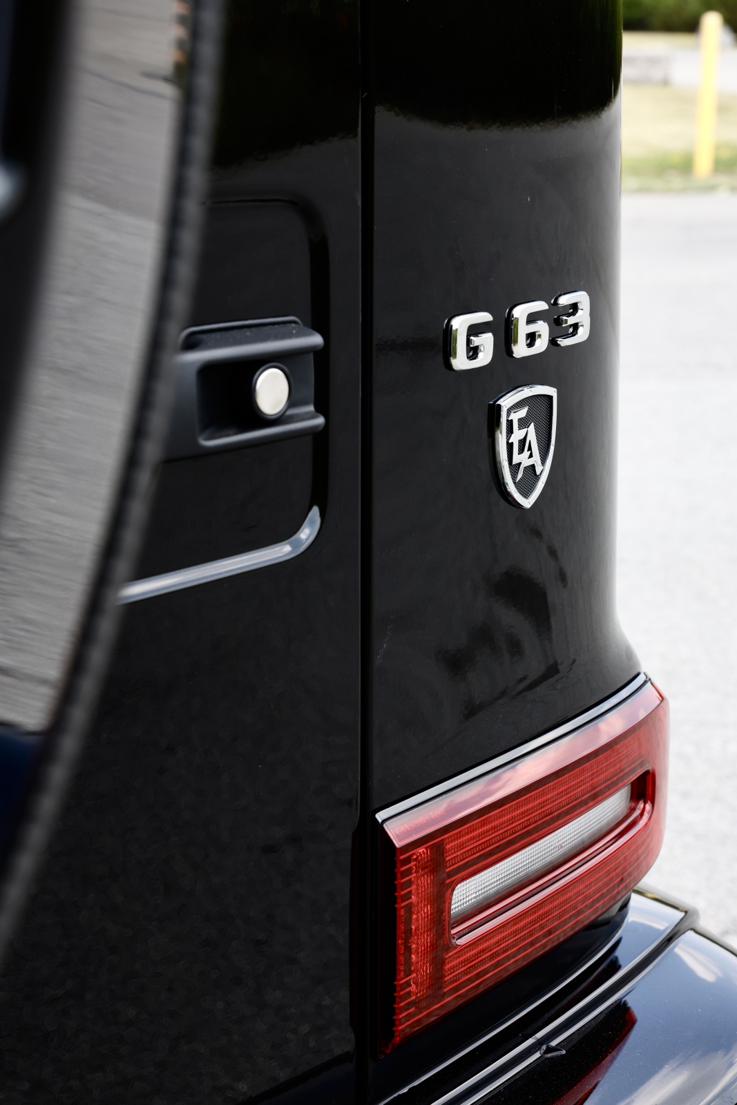 Armored Mercedes G-Wagon — photo 12
