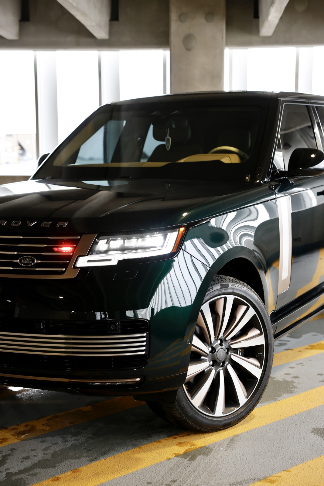 Armored Range Rover — photo 2
