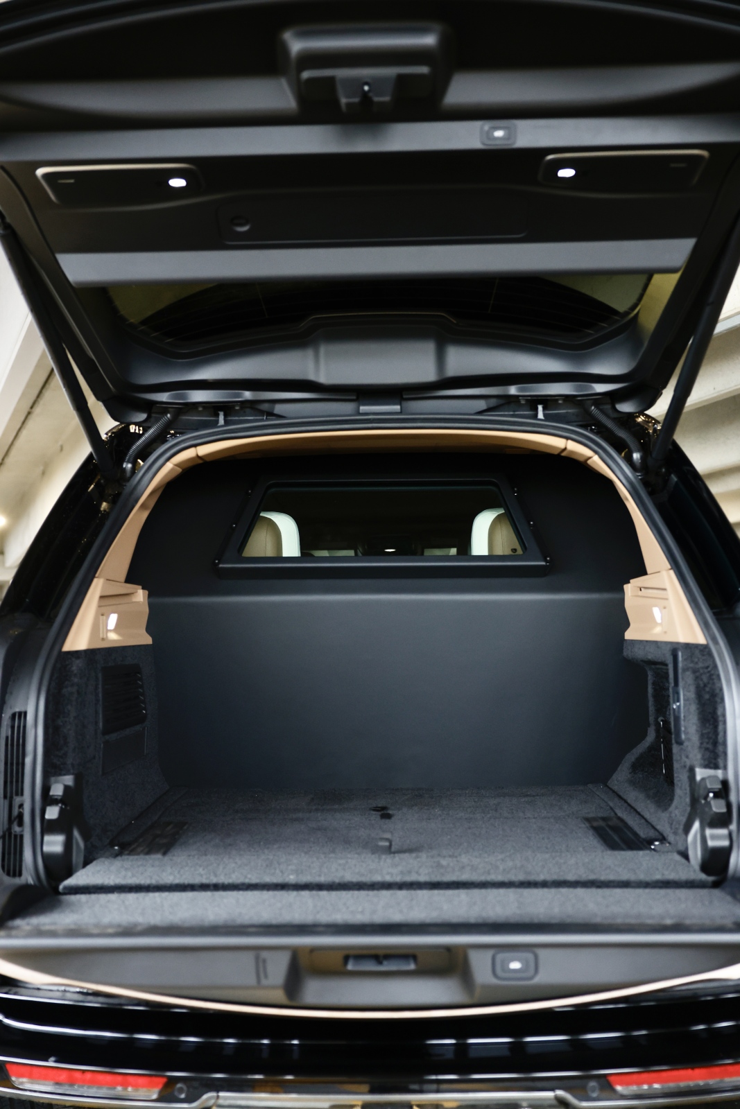 Armored Range Rover — photo 10