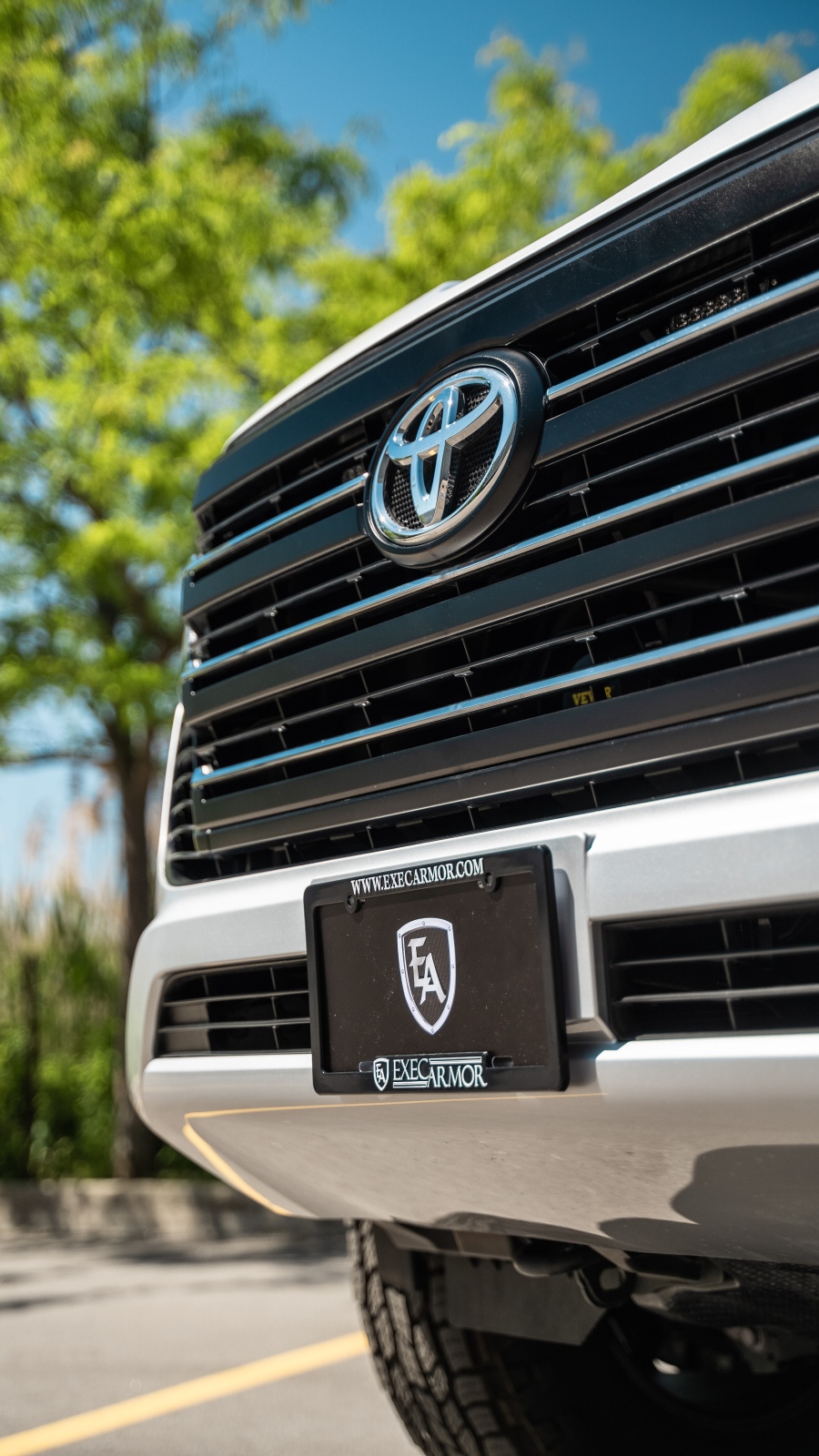 Armored Toyota Land Cruiser — photo 4