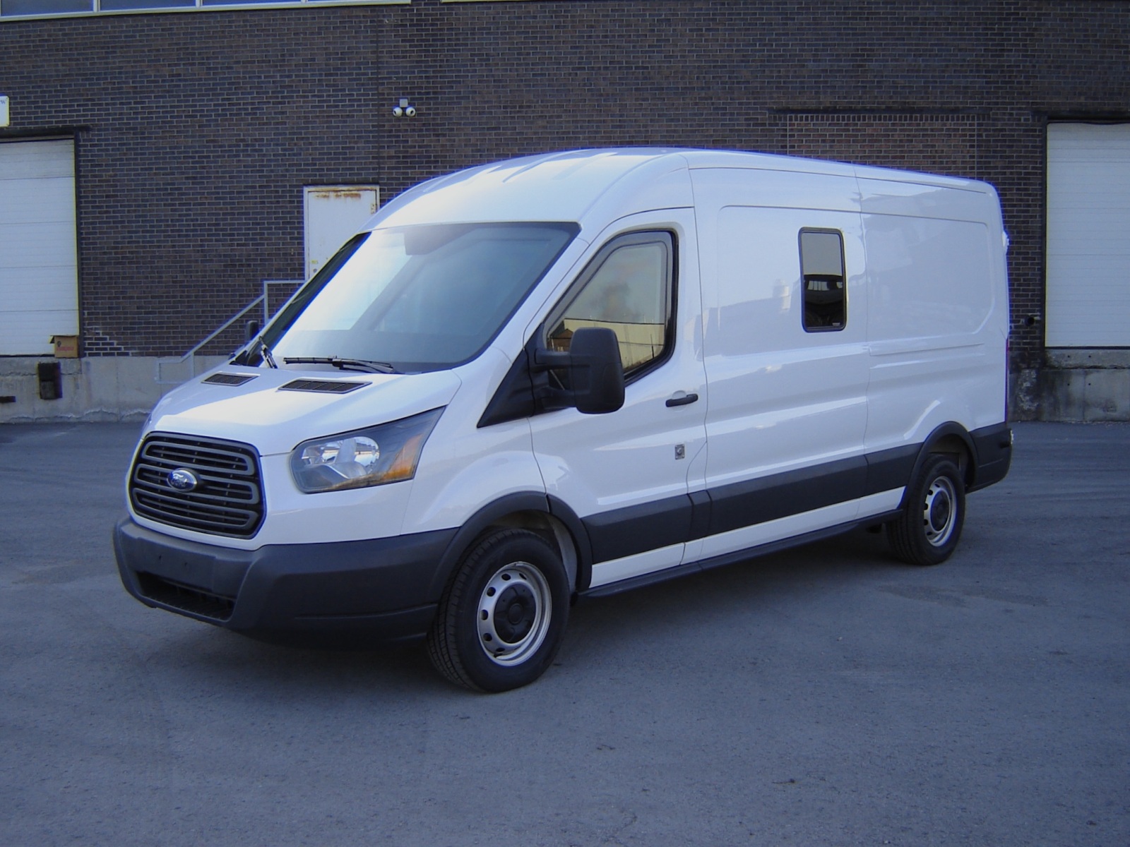Armored Ford Transit (Cash in Transit) — photo 2