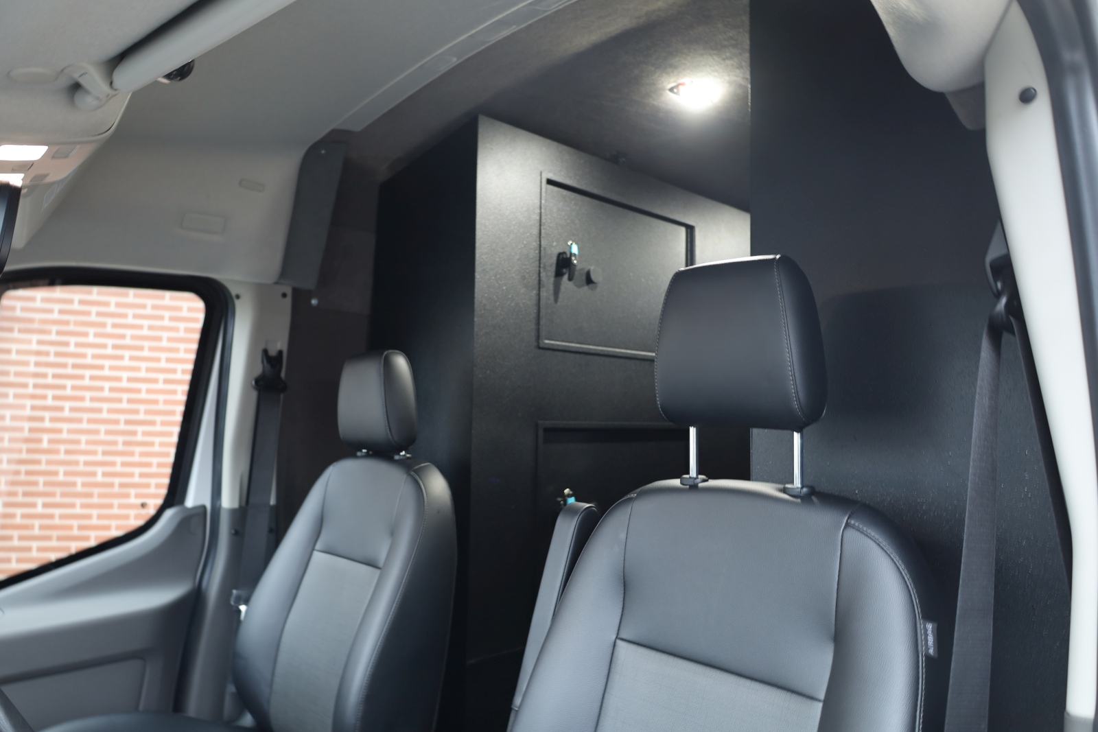 Armored Ford Transit (Cash in Transit) — photo 6