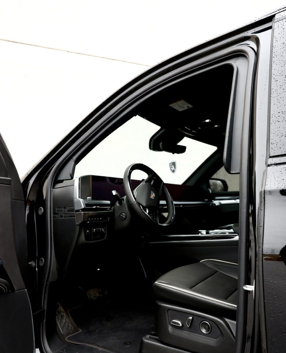 Armored Cadillac Escalade — photo 7