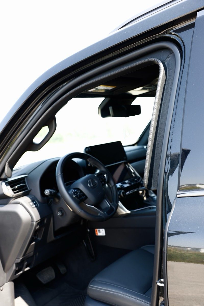 Armored Lexus LX 600 — photo 6