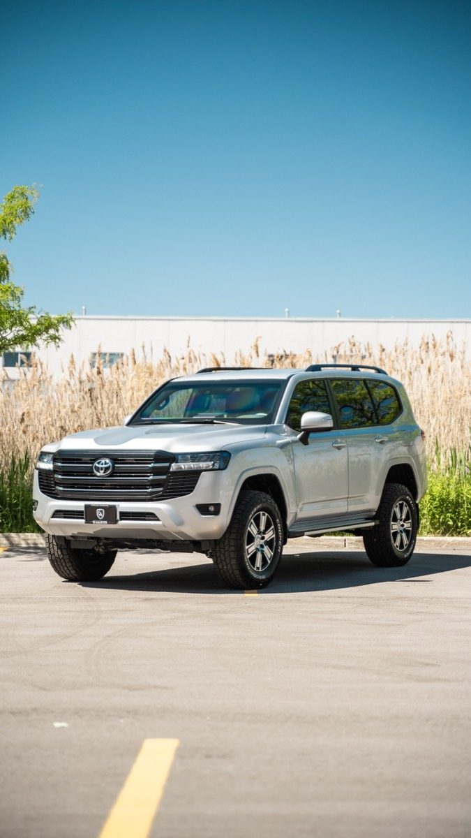 Armored Toyota Land Cruiser — photo 2